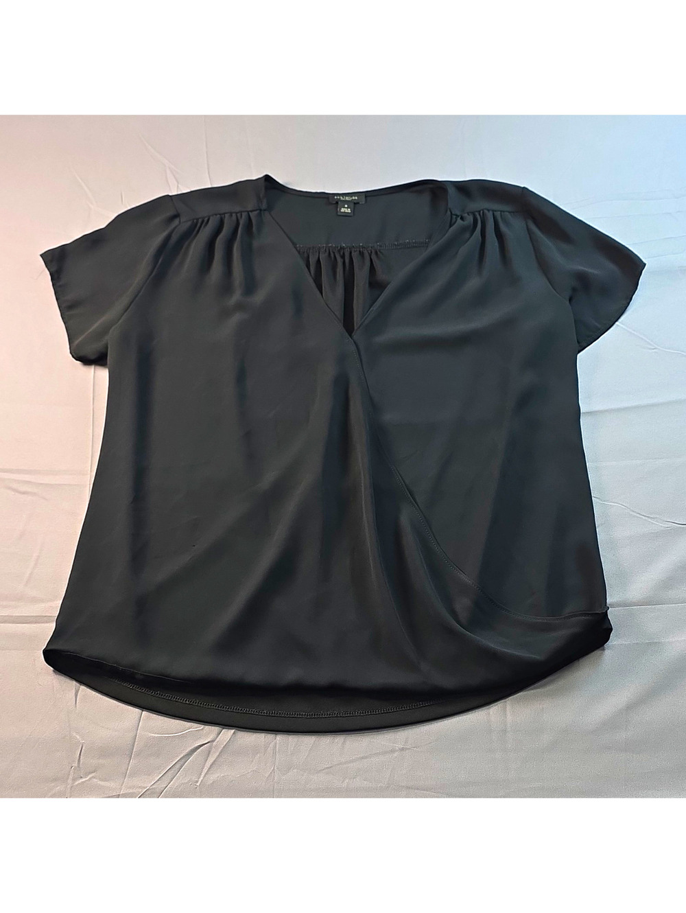 Ann Taylor Factory M Chiffon Black Solid V-Neck Pleated Blouse